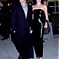 Nom du fichier=1999VanityFairOscarPartyArrivals_06.jpg
Taille du fichier=46Ko
Dimensions : 407x600
Ajouté le : 14 Janvier 2009 1999VanityFairOscarPartyArrivals_06.jpg