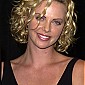 Nom du fichier=HollywoodFilmFestivalGalaCeremonyAwards_18.jpg
Taille du fichier=50Ko
Dimensions : 403x600
Ajouté le : 14 Janvier 2009 HollywoodFilmFestivalGalaCeremonyAwards_18.jpg