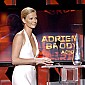 Nom du fichier=SpikeTVGQmenoftheyearAwardsshow_01.jpg
Taille du fichier=52Ko
Dimensions : 600x475
Ajouté le : 27 Décembre 2008 SpikeTVGQmenoftheyearAwardsshow_01.jpg