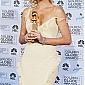 Nom du fichier=goldenglobesawards04pressroom_19.jpg
Taille du fichier=399Ko
Dimensions : 1163x2000
Ajouté le : 12 Novembre 2008 goldenglobesawards04pressroom_19.jpg