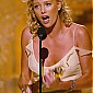 goldenglobeawards2004show_09.jpg