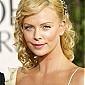 Nom du fichier=goldenglobeawards2004_17.jpg
Taille du fichier=374Ko
Dimensions : 1365x1900
Ajouté le : 12 Novembre 2008 goldenglobeawards2004_17.jpg
