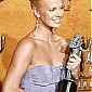 Nom du fichier=SAGAwards04pressroom_17.jpg
Taille du fichier=552Ko
Dimensions : 1372x2000
Ajouté le : 12 Novembre 2008 SAGAwards04pressroom_17.jpg