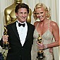 Nom du fichier=academyawardspressroom_15.jpg
Taille du fichier=336Ko
Dimensions : 1822x1350
Ajouté le : 12 Novembre 2008 academyawardspressroom_15.jpg