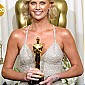 Nom du fichier=academyawardspressroom_21.jpg
Taille du fichier=526Ko
Dimensions : 1320x2000
Ajouté le : 12 Novembre 2008 academyawardspressroom_21.jpg