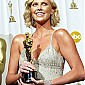Nom du fichier=academyawardspressroom_26.jpg
Taille du fichier=847Ko
Dimensions : 1428x1900
Ajouté le : 12 Novembre 2008 academyawardspressroom_26.jpg