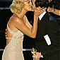 Nom du fichier=academyawards04show_03.jpg
Taille du fichier=575Ko
Dimensions : 1462x1900
Ajouté le : 12 Novembre 2008 academyawards04show_03.jpg