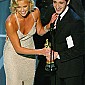 Nom du fichier=academyawards04show_12.jpg
Taille du fichier=684Ko
Dimensions : 1355x2000
Ajouté le : 12 Novembre 2008 academyawards04show_12.jpg
