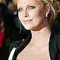 Nom du fichier=ukgalapremieremonster_05.jpg
Taille du fichier=610Ko
Dimensions : 1329x1900
Ajouté le : 15 Novembre 2008 ukgalapremieremonster_05.jpg