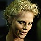 Nom du fichier=ukgalapremieremonster_42.jpg
Taille du fichier=424Ko
Dimensions : 1385x1900
Ajouté le : 15 Novembre 2008 ukgalapremieremonster_42.jpg