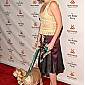 Nom du fichier=2004AnnualLintRollerParty_18.jpg
Taille du fichier=416Ko
Dimensions : 1333x2000
Ajouté le : 07 Décembre 2008 2004AnnualLintRollerParty_18.jpg