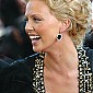 Nom du fichier=screeningpetersellersfestivalcannes_18.jpg
Taille du fichier=368Ko
Dimensions : 1257x2000
Ajouté le : 27 Décembre 2008 screeningpetersellersfestivalcannes_18.jpg