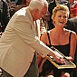 Nom du fichier=starwalkoffame_71.jpg
Taille du fichier=373Ko
Dimensions : 2025x1350
Ajouté le : 02 Novembre 2008 starwalkoffame_71.jpg