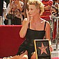Nom du fichier=starwalkoffame_90.jpg
Taille du fichier=459Ko
Dimensions : 1333x2000
Ajouté le : 02 Novembre 2008 starwalkoffame_90.jpg