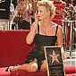 Nom du fichier=starwalkoffame_91.jpg
Taille du fichier=496Ko
Dimensions : 1333x2000
Ajouté le : 02 Novembre 2008 starwalkoffame_91.jpg