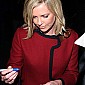 Nom du fichier=VisitstheLateShowWithDavidLetterman05_01.jpg
Taille du fichier=53Ko
Dimensions : 417x600
Ajouté le : 26 Mars 2009 VisitstheLateShowWithDavidLetterman05_01.jpg
