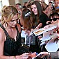 Nom du fichier=TorontoFilmFestivalBattleinSeattlePremiere_24.jpg
Taille du fichier=215Ko
Dimensions : 1280x931
Ajouté le : 02 Août 2008 TorontoFilmFestivalBattleinSeattlePremiere_24.jpg