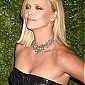 Nom du fichier=AnniversaryoftheCFDAVogueFashionFund_58.jpg
Taille du fichier=522Ko
Dimensions : 1357x1900
Ajouté le : 20 Novembre 2008 AnniversaryoftheCFDAVogueFashionFund_58.jpg