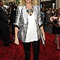 Nom du fichier=FifthAnnualFashionRocks_18.jpg
Taille du fichier=480Ko
Dimensions : 1377x2000
Ajouté le : 06 Septembre 2008 FifthAnnualFashionRocks_18.jpg