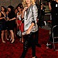 Nom du fichier=FifthAnnualFashionRocks_19.jpg
Taille du fichier=510Ko
Dimensions : 1331x2000
Ajouté le : 06 Septembre 2008 FifthAnnualFashionRocks_19.jpg