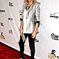 Nom du fichier=FifthAnnualFashionRocks_23.jpg
Taille du fichier=376Ko
Dimensions : 1393x2000
Ajouté le : 06 Septembre 2008 FifthAnnualFashionRocks_23.jpg
