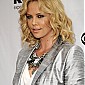 Nom du fichier=FifthAnnualFashionRocks_24.jpg
Taille du fichier=418Ko
Dimensions : 1467x1900
Ajouté le : 06 Septembre 2008 FifthAnnualFashionRocks_24.jpg
