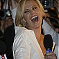 Nom du fichier=HancockpremiereParis_38.jpg
Taille du fichier=512Ko
Dimensions : 1467x2200
Ajouté le : 18 Juin 2008 HancockpremiereParis_38.jpg