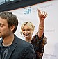 Nom du fichier=08SeattleFilmFestsOpeningNight_27.jpg
Taille du fichier=352Ko
Dimensions : 1950x1300
Ajouté le : 08 Juillet 2008 08SeattleFilmFestsOpeningNight_27.jpg