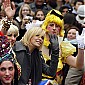 Nom du fichier=theHastyPuddingTheatricalsparade_14.jpg
Taille du fichier=406Ko
Dimensions : 1816x1300
Ajouté le : 08 Juillet 2008 theHastyPuddingTheatricalsparade_14.jpg