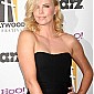 Nom du fichier=13thAnnualHollywoodAwardsGala26oct_13.jpg
Taille du fichier=341Ko
Dimensions : 1327x1900
Ajouté le : 27 Octobre 2009 13thAnnualHollywoodAwardsGala26oct_13.jpg