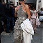 Nom du fichier=SalmaHayekAndFrancoisPinaultSecondWeddingInVenice_11.jpg
Taille du fichier=60Ko
Dimensions : 354x600
Ajouté le : 26 Avril 2009 SalmaHayekAndFrancoisPinaultSecondWeddingInVenice_11.jpg