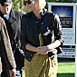 Nom du fichier=leavesafundraisingevent_05.jpg
Taille du fichier=443Ko
Dimensions : 1382x1900
Ajouté le : 26 Janvier 2010 leavesafundraisingevent_05.jpg