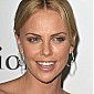 Nom du fichier=DiorVoguecelebrationofCharlizeTheronAfricaOutreachProject_38.jpg
Taille du fichier=48Ko
Dimensions : 444x600
Ajouté le : 02 Mai 2010 DiorVoguecelebrationofCharlizeTheronAfricaOutreachProject_38.jpg