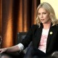 Nom du fichier=livingpeacecharlizedec4_02.jpg
Taille du fichier=540Ko
Dimensions : 1900x1267
Ajouté le : 05 Décembre 2010 livingpeacecharlizedec4_02.jpg