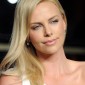 Nom du fichier=2011VanityFairOscarParty_94.jpg
Taille du fichier=478Ko
Dimensions : 1346x1900
Ajouté le : 03 Mars 2011 2011VanityFairOscarParty_94.jpg