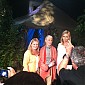 JaneGoodalllive_02.jpg