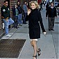Nom du fichier=arrivestotheTheLateShowwithDavidLettermaninNYC_07.jpg
Taille du fichier=520Ko
Dimensions : 1267x1900
Ajouté le : 09 Décembre 2011 arrivestotheTheLateShowwithDavidLettermaninNYC_07.jpg