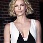 Nom du fichier=arrivestotheTheLateShowwithDavidLettermaninNYC_47.jpg
Taille du fichier=330Ko
Dimensions : 1396x1900
Ajouté le : 09 Décembre 2011 arrivestotheTheLateShowwithDavidLettermaninNYC_47.jpg