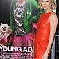 Nom du fichier=YoungAdultPremiereinNewYorkCity_51.jpg
Taille du fichier=617Ko
Dimensions : 1267x1900
Ajouté le : 09 Décembre 2011 YoungAdultPremiereinNewYorkCity_51.jpg