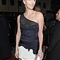 Nom du fichier=YoungAdultPremiereLosAngeles_70.jpg
Taille du fichier=48Ko
Dimensions : 432x594
Ajouté le : 19 Décembre 2011 YoungAdultPremiereLosAngeles_70.jpg