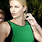 Nom du fichier=CharlizeTheronVarietys10DirectorstoWatch_14.JPG
Taille du fichier=402Ko
Dimensions : 1267x1900
Ajouté le : 09 Janvier 2012 CharlizeTheronVarietys10DirectorstoWatch_14.JPG