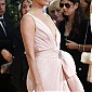 Nom du fichier=CTarrivesatthe69thAnnualGoldenGlobeAwards_26.jpg
Taille du fichier=316Ko
Dimensions : 1261x2000
Ajouté le : 16 Janvier 2012 CTarrivesatthe69thAnnualGoldenGlobeAwards_26.jpg