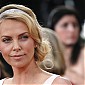 Nom du fichier=CTarrivesatthe69thAnnualGoldenGlobeAwards_37.jpg
Taille du fichier=405Ko
Dimensions : 1900x1364
Ajouté le : 16 Janvier 2012 CTarrivesatthe69thAnnualGoldenGlobeAwards_37.jpg