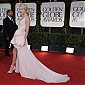 Nom du fichier=CTarrivesatthe69thAnnualGoldenGlobeAwards_43.jpg
Taille du fichier=526Ko
Dimensions : 1700x1462
Ajouté le : 16 Janvier 2012 CTarrivesatthe69thAnnualGoldenGlobeAwards_43.jpg