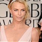 Nom du fichier=CTarrivesatthe69thAnnualGoldenGlobeAwards_59.jpg
Taille du fichier=270Ko
Dimensions : 1359x1800
Ajouté le : 22 Janvier 2012 CTarrivesatthe69thAnnualGoldenGlobeAwards_59.jpg