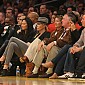 Nom du fichier=CTwatchestheLosAngelesLakersplaytheGoldenStateWarriors_30.jpg
Taille du fichier=471Ko
Dimensions : 1900x1303
Ajouté le : 08 Janvier 2012 CTwatchestheLosAngelesLakersplaytheGoldenStateWarriors_30.jpg