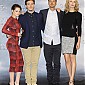 Nom du fichier=SWATHBerlinPhotocall16mai_63.jpg
Taille du fichier=597Ko
Dimensions : 1333x2000
Ajouté le : 16 Mai 2012 SWATHBerlinPhotocall16mai_63.jpg