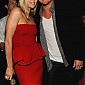 Nom du fichier=MTVMovieAwards2012Backstage_06.jpg
Taille du fichier=34Ko
Dimensions : 376x570
Ajouté le : 05 Juin 2012 MTVMovieAwards2012Backstage_06.jpg