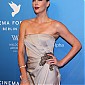 Nom du fichier=CinemaForPeaceGala2013RedCarpet_03HQ.jpg
Taille du fichier=480Ko
Dimensions : 1367x1900
Ajouté le : 10 Février 2013 CinemaForPeaceGala2013RedCarpet_03HQ.jpg