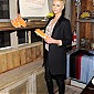 Nom du fichier=TomsShoesCTAOPCelebration_25.jpg
Taille du fichier=73Ko
Dimensions : 395x594
Ajouté le : 24 Février 2013 TomsShoesCTAOPCelebration_25.jpg